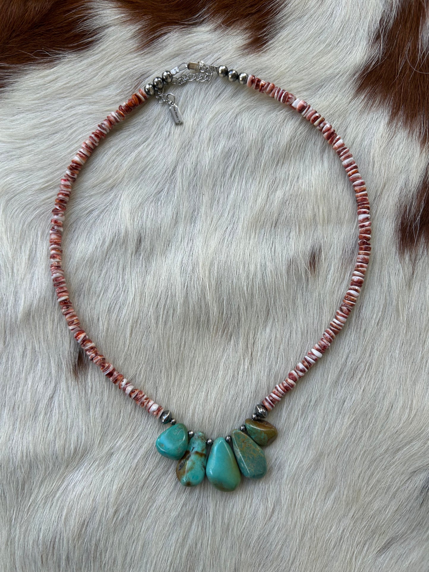 Red white spiny oyster and turquoise