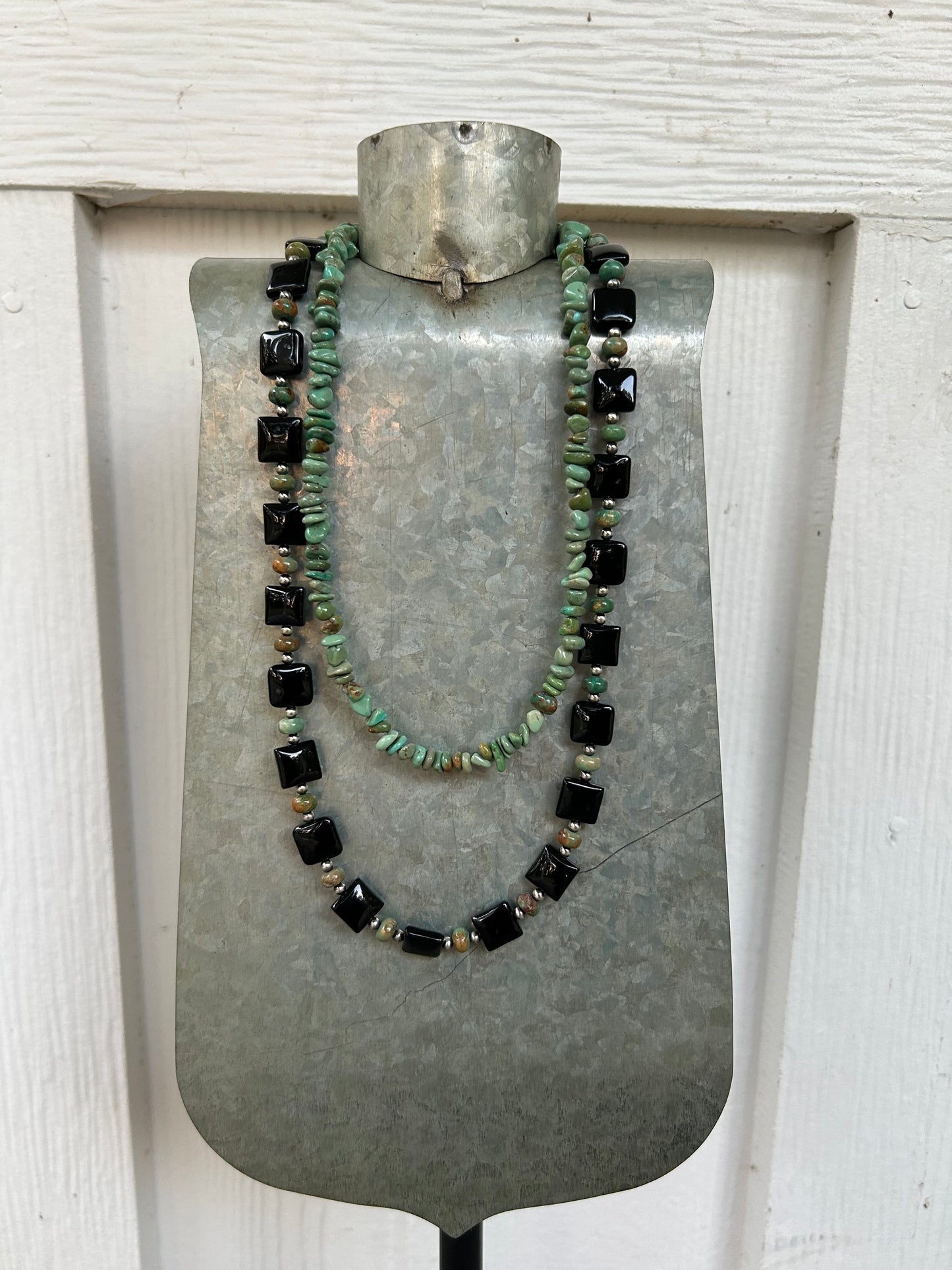 Black onyx square with turquoise