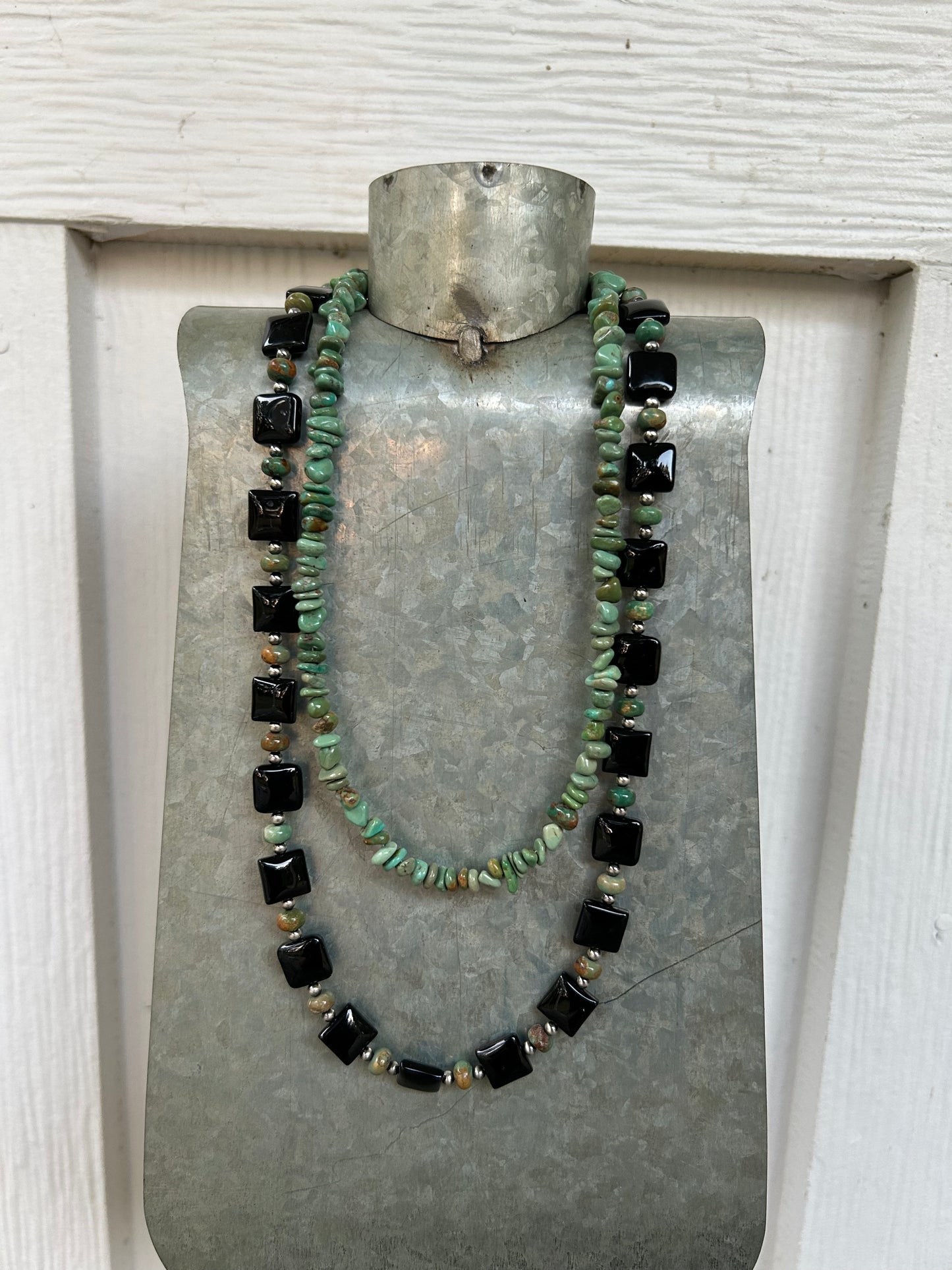 Small turquoise chip