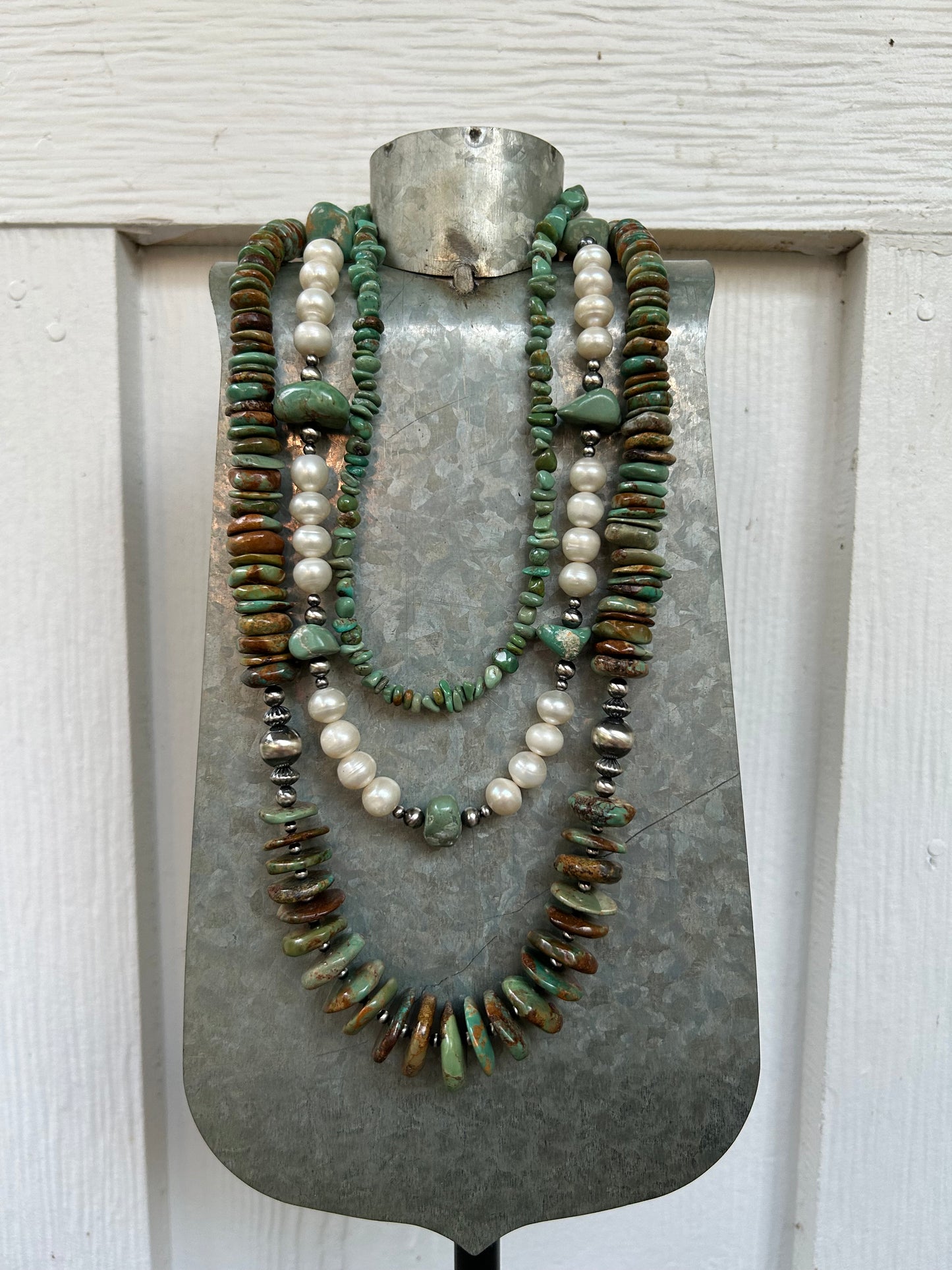 Chunky turquoise necklace
