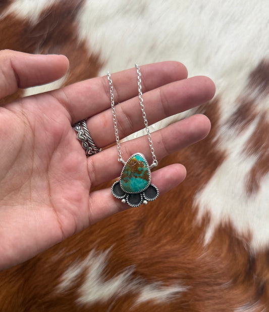 Royston flower necklace - READ DESCRIPTION
