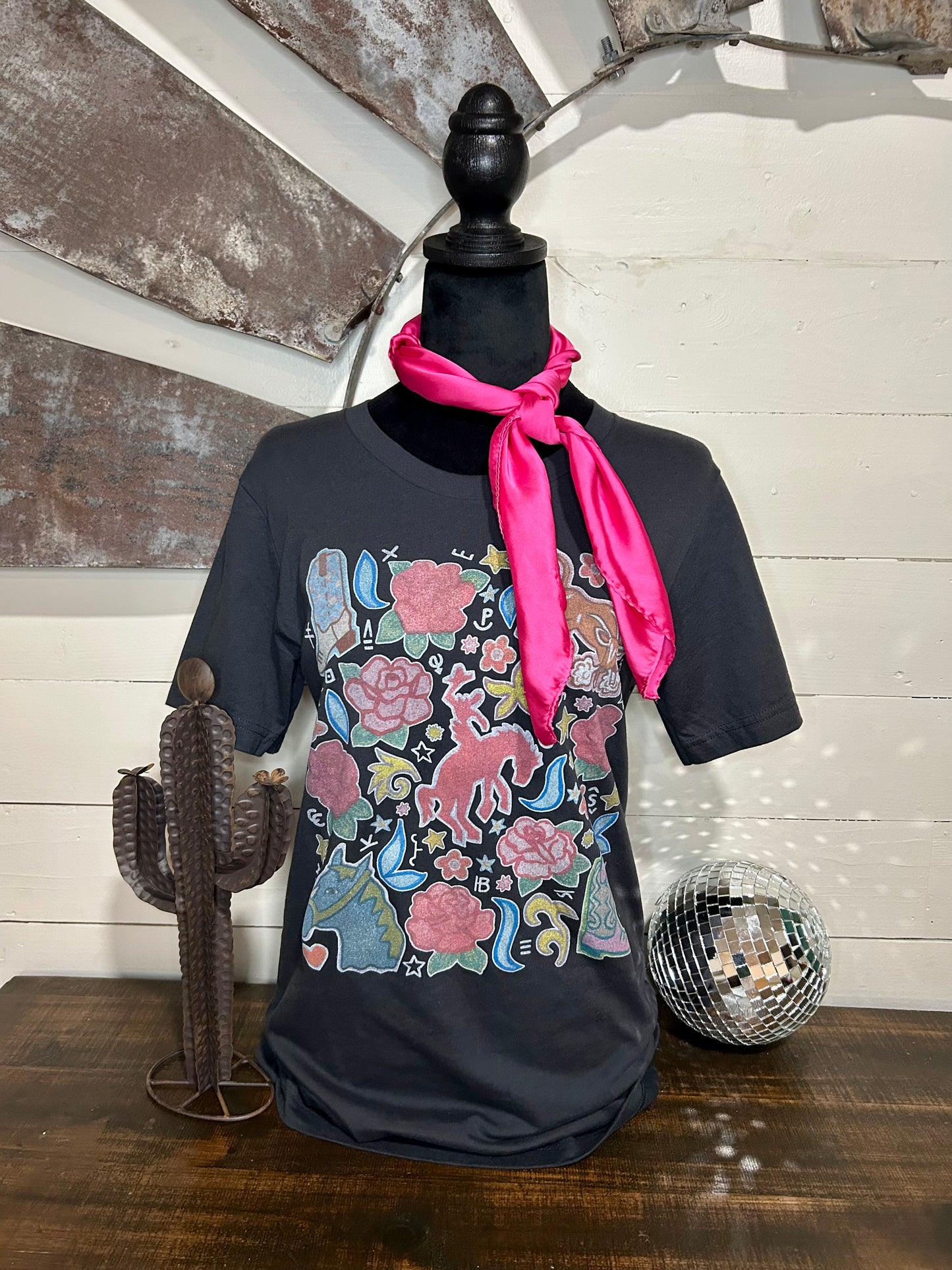 Size small - Graphic tees