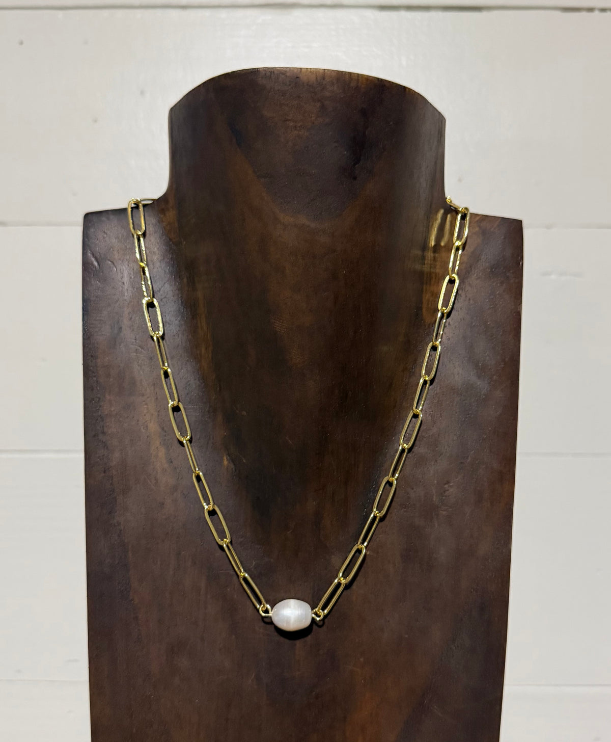 Gold & freshwater pearl necklace