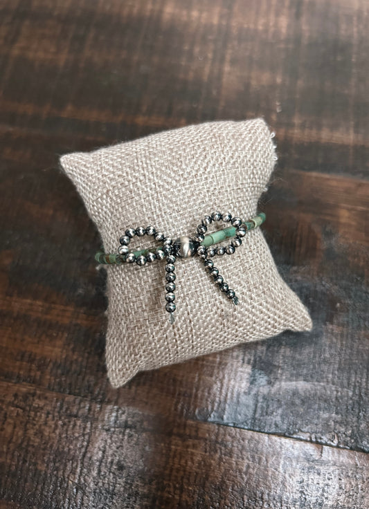Turquoise and sterling pearl bracelet