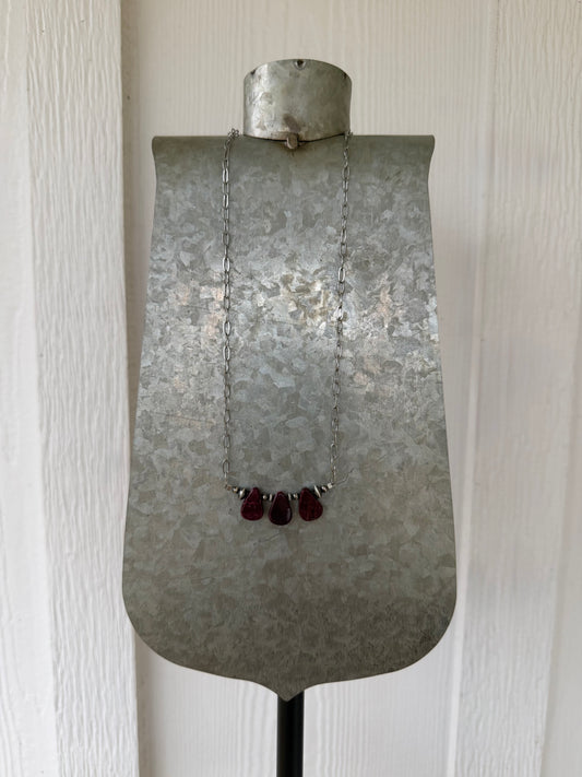 Purple spiny teardrop bar necklace