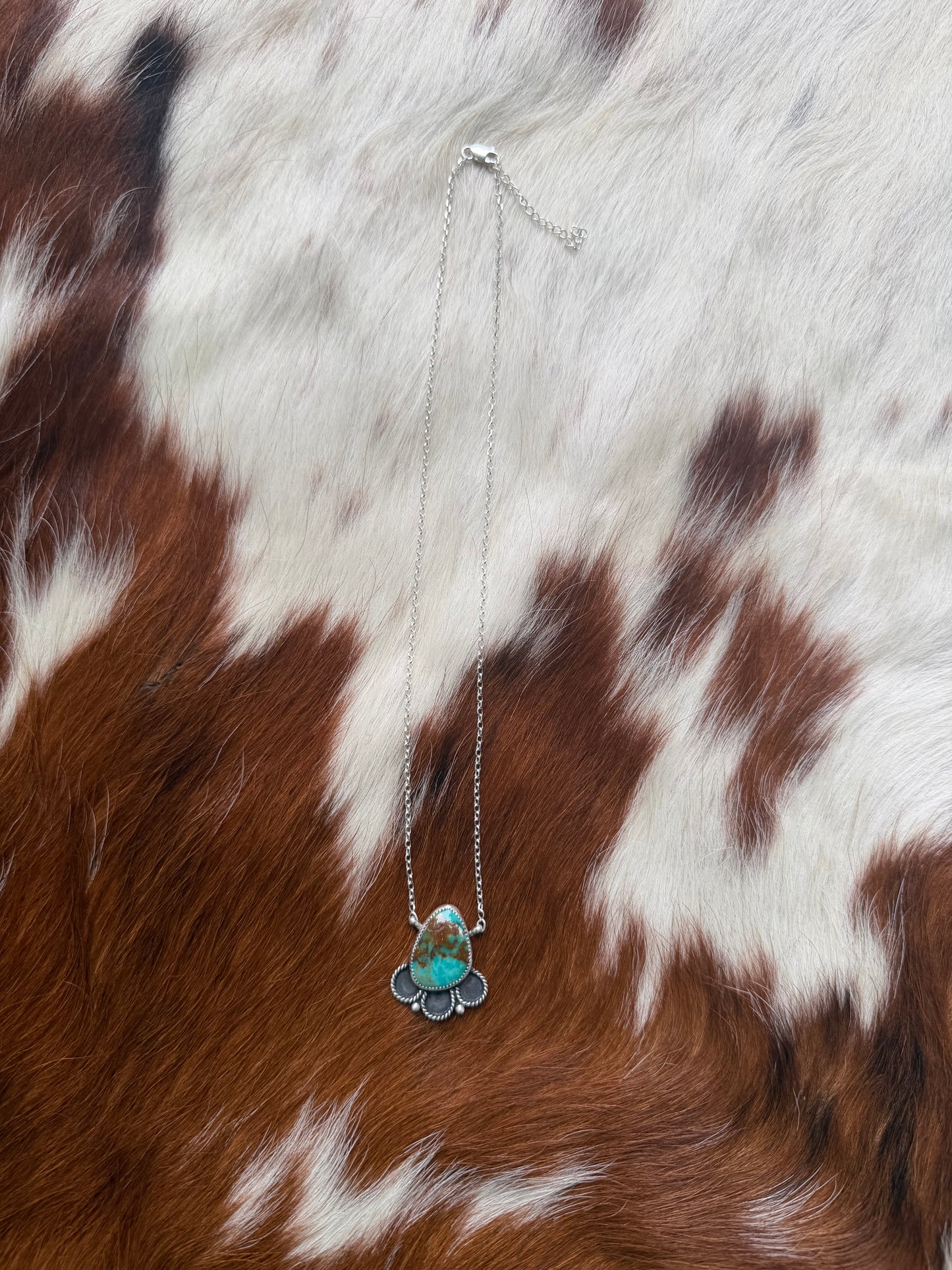 Royston flower necklace - READ DESCRIPTION