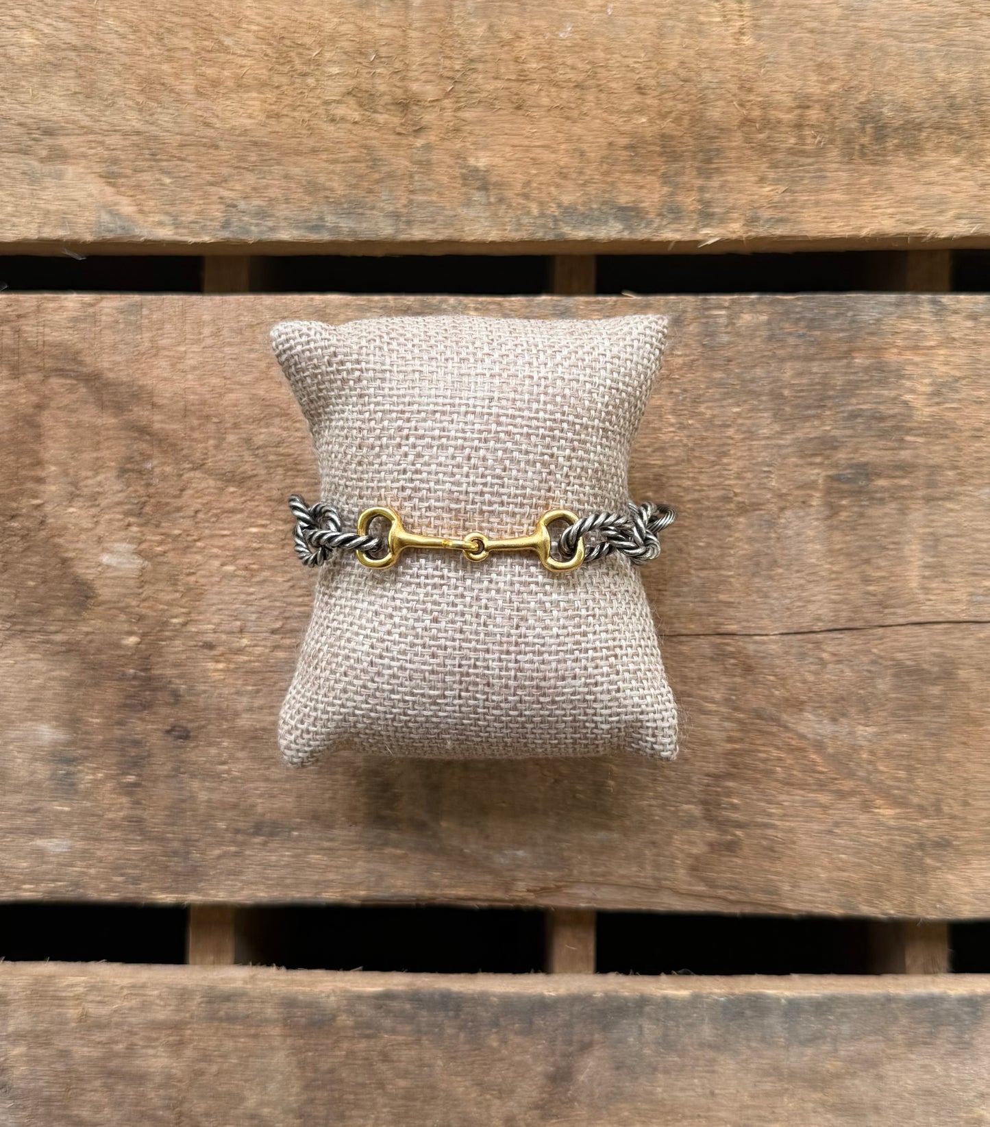 Bitty bracelet