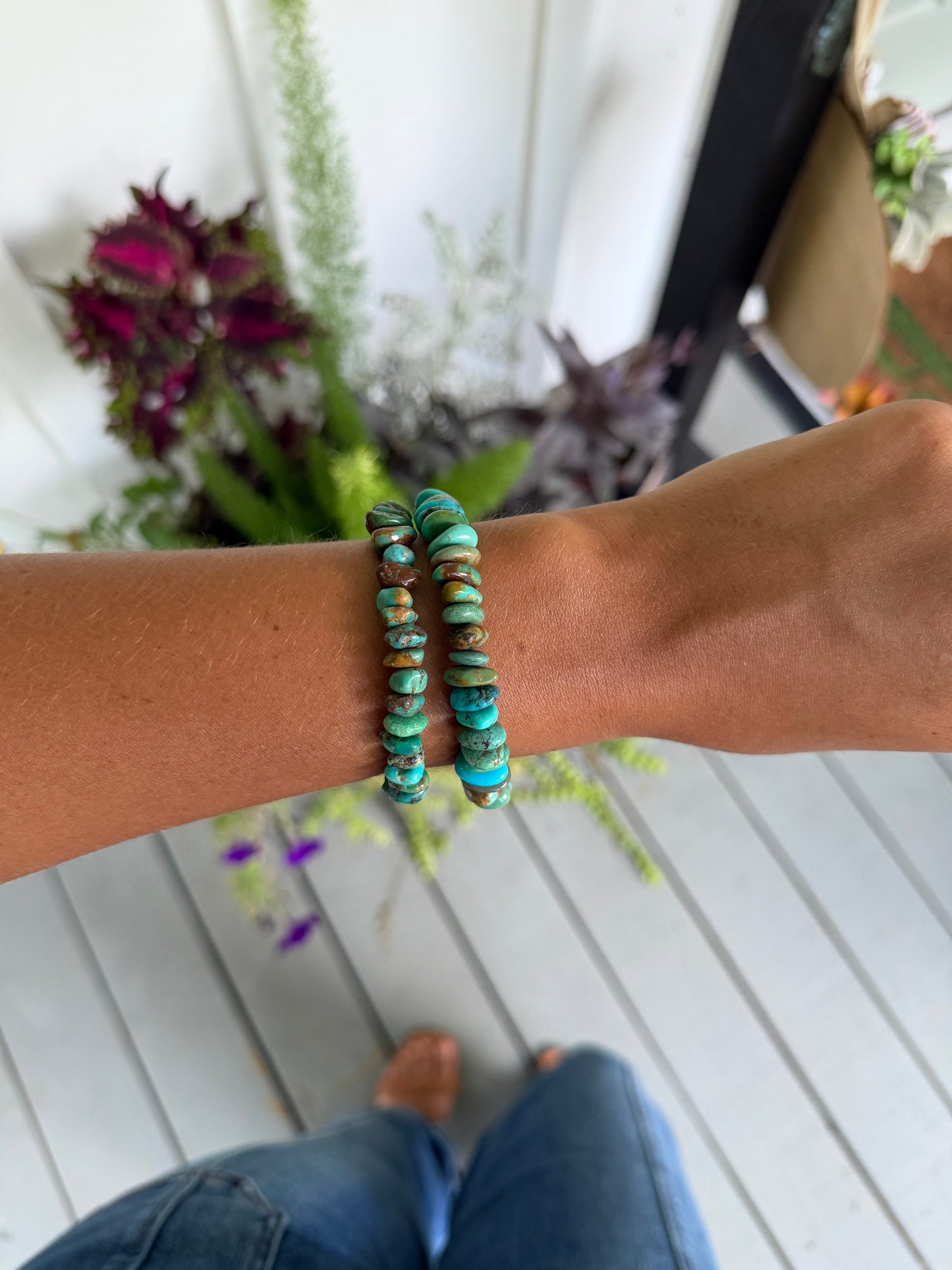 Genuine turquoise chip stretchy bracelet