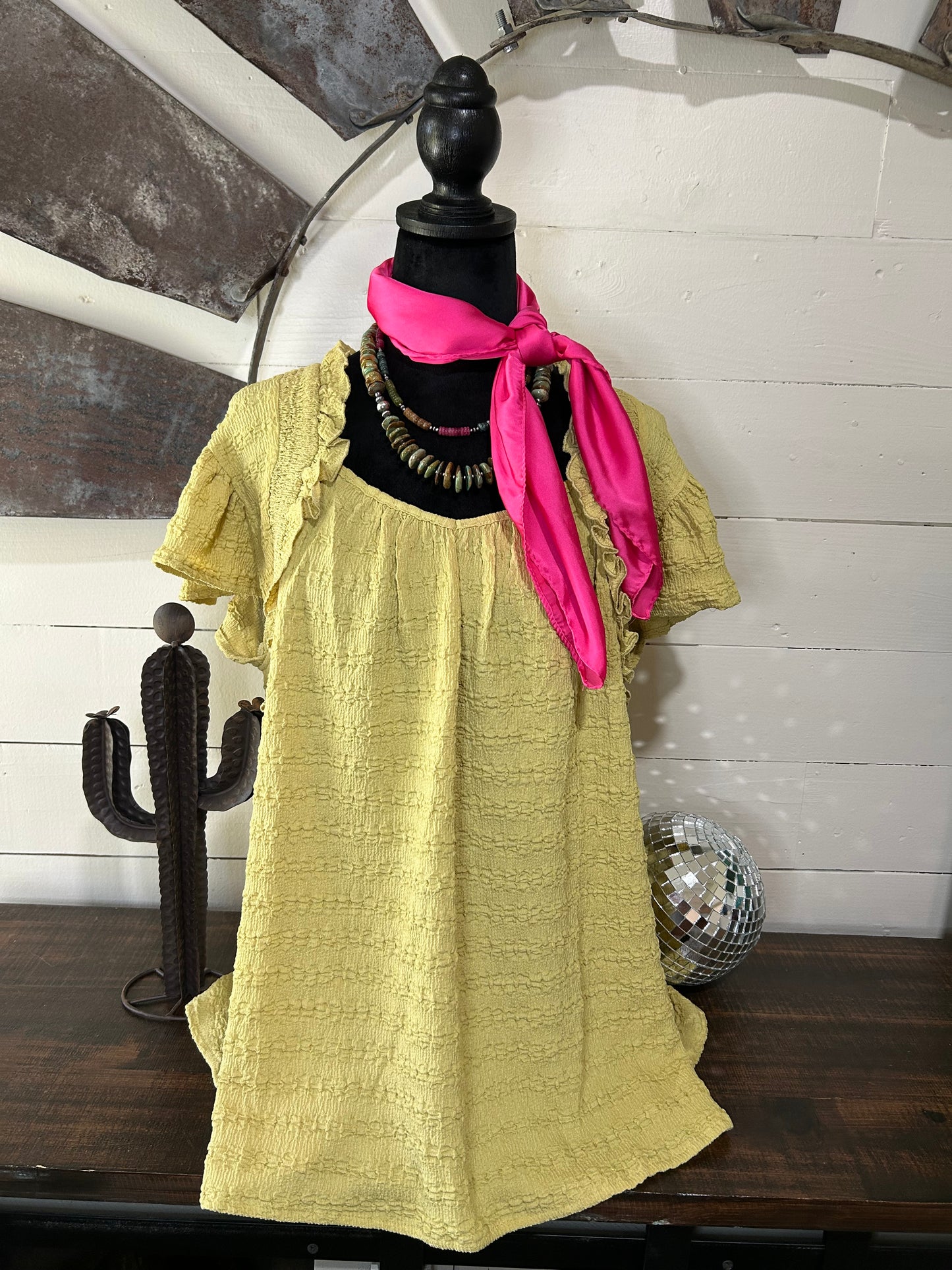 Pear ruffle blouse