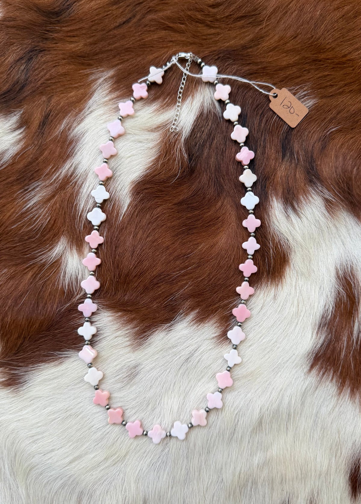 Pink conch flower bead necklace