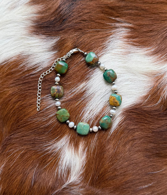 Turquoise squares and freshwater pearls bracelet