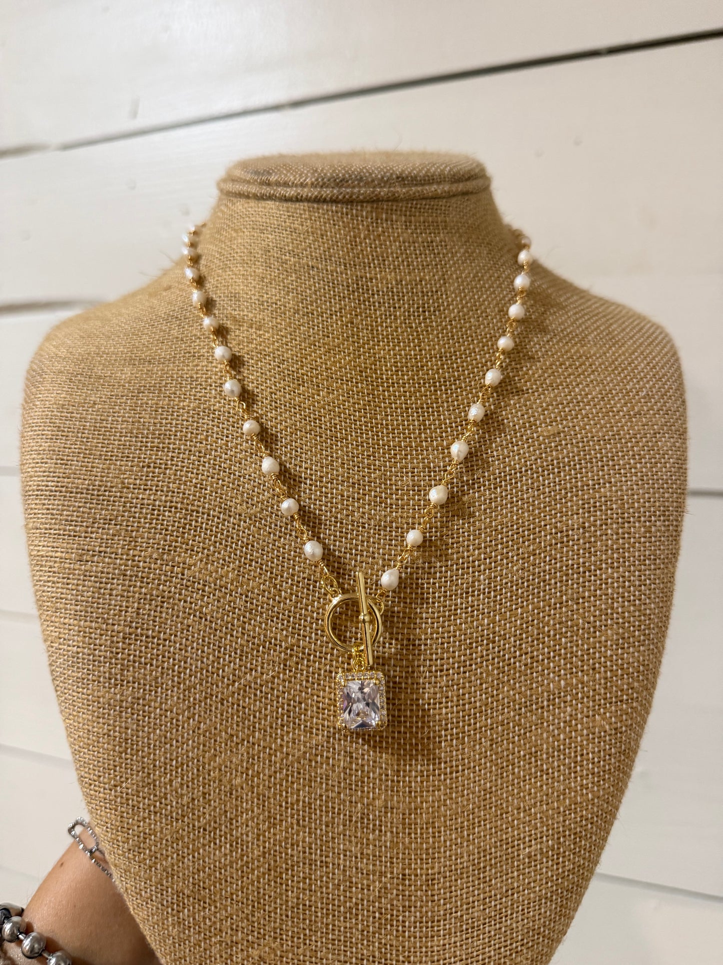 Square diamond on pearl chain
