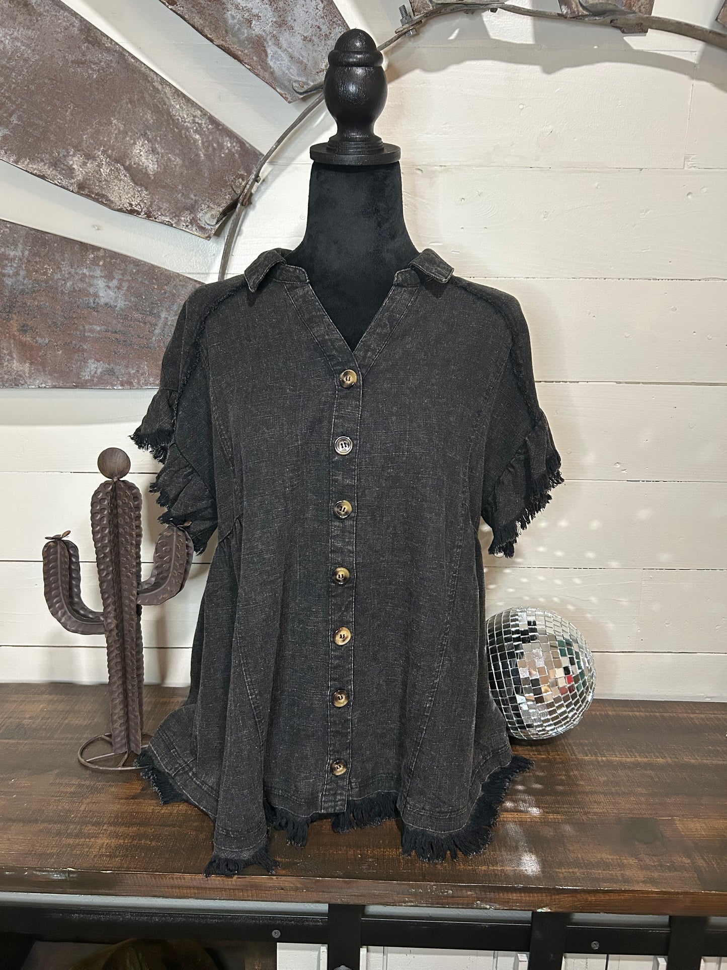 Black mineral wash top