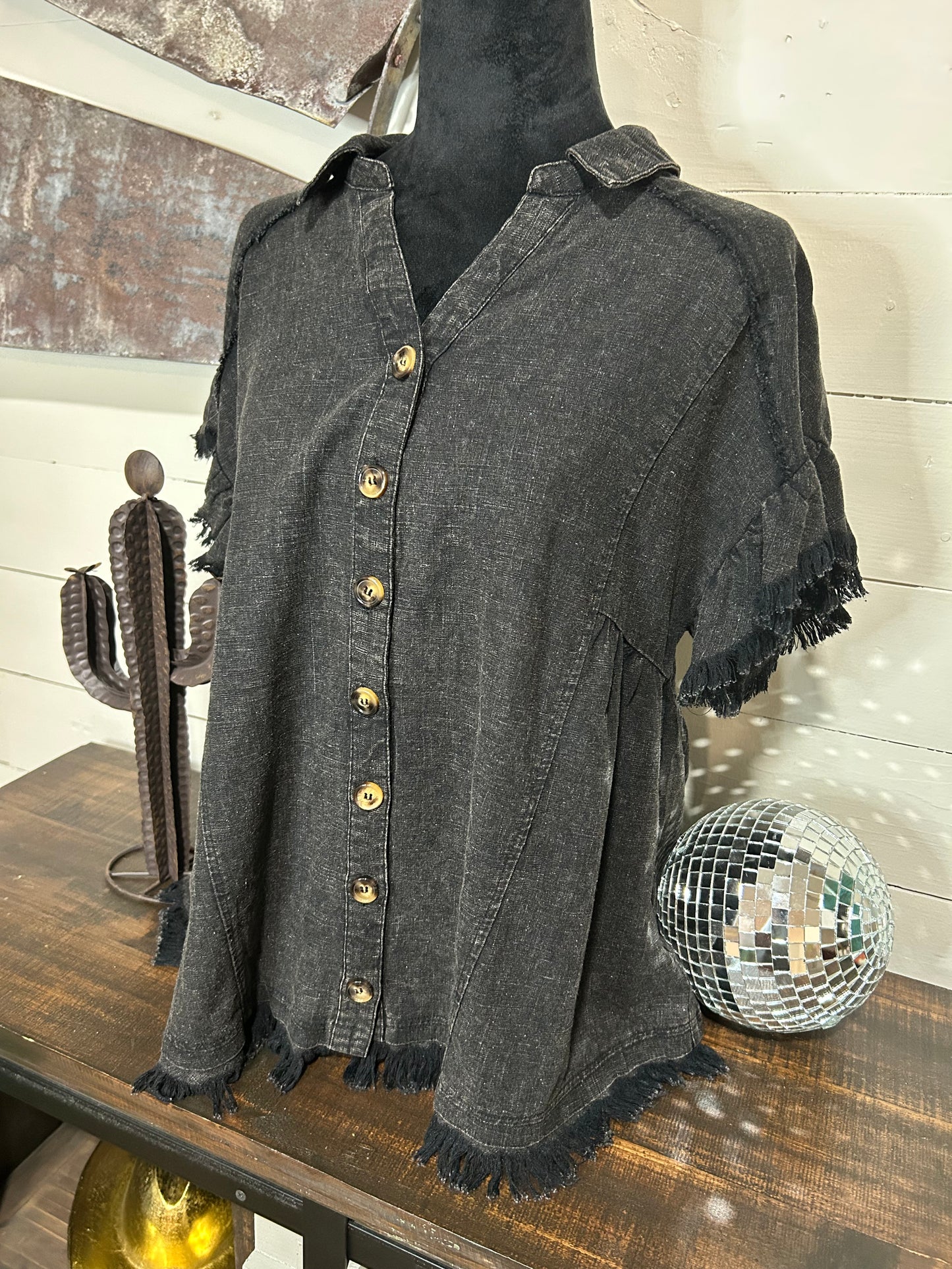 Black mineral wash top