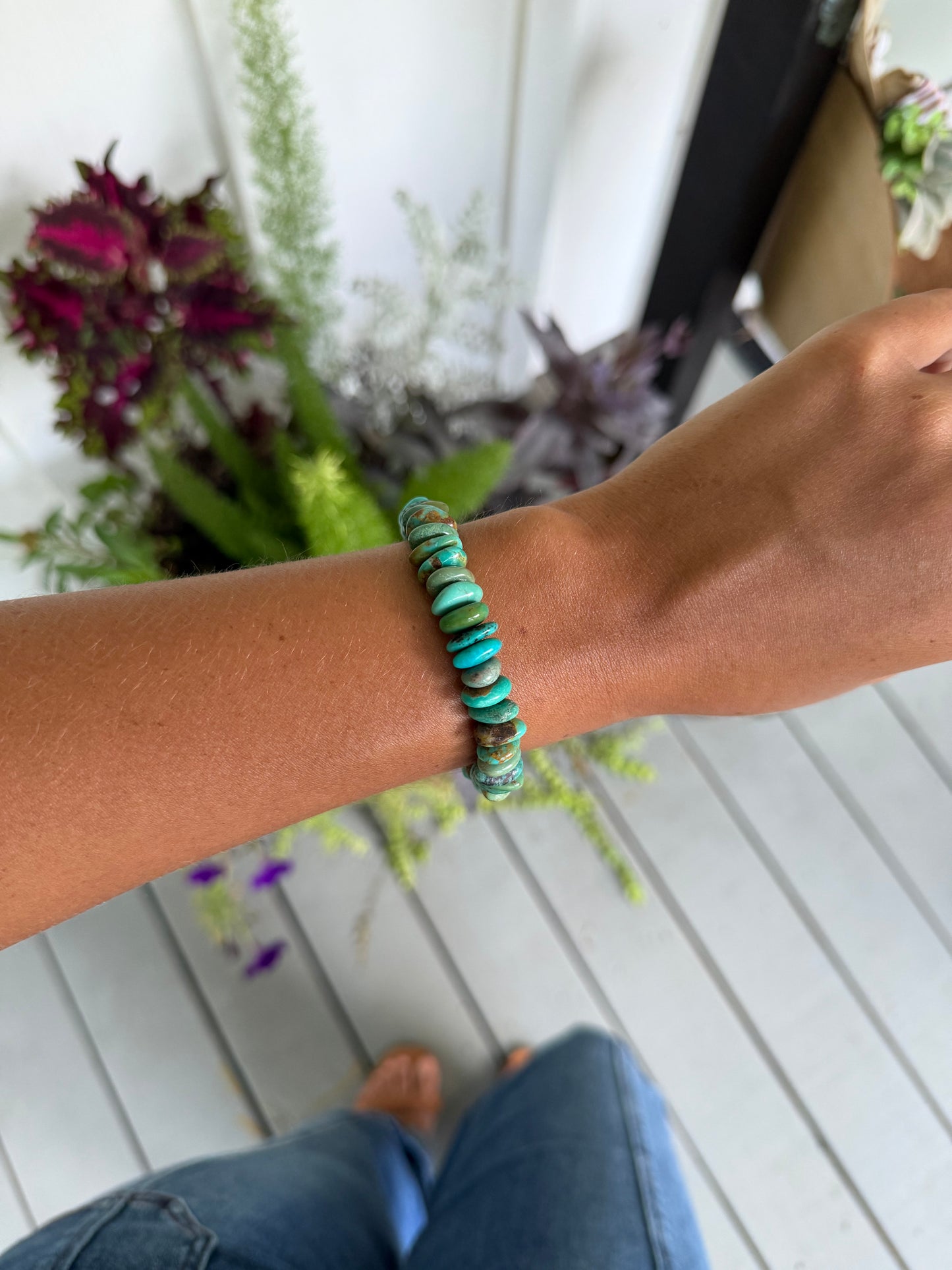Genuine turquoise chip stretchy bracelet