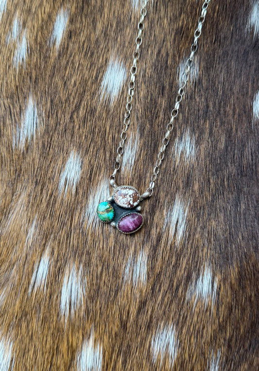 Mixed cluster necklace