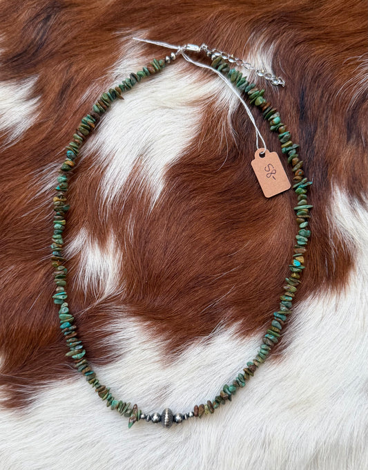 Green turquoise chips and pearl mix