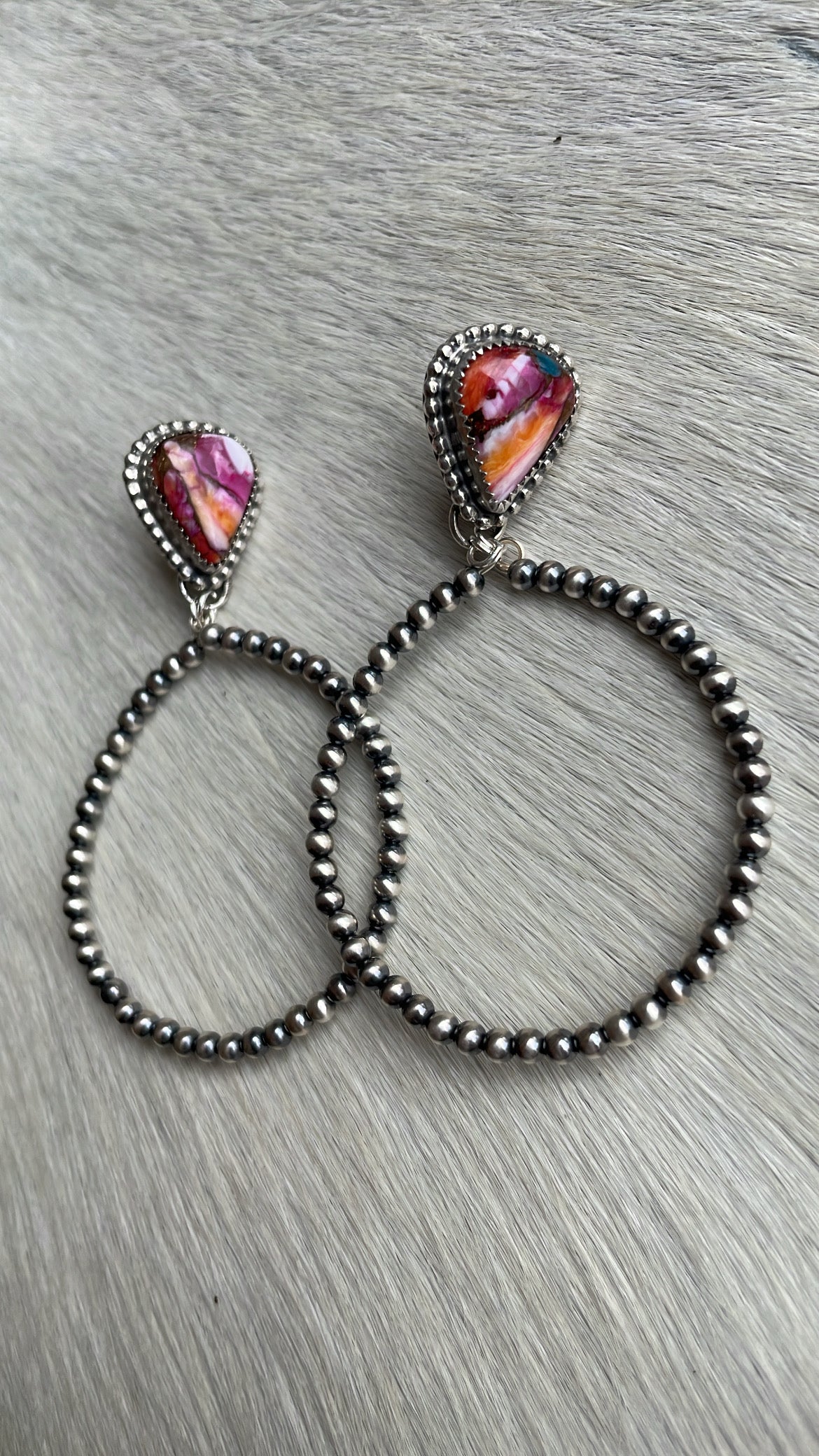 The Valentine hoops