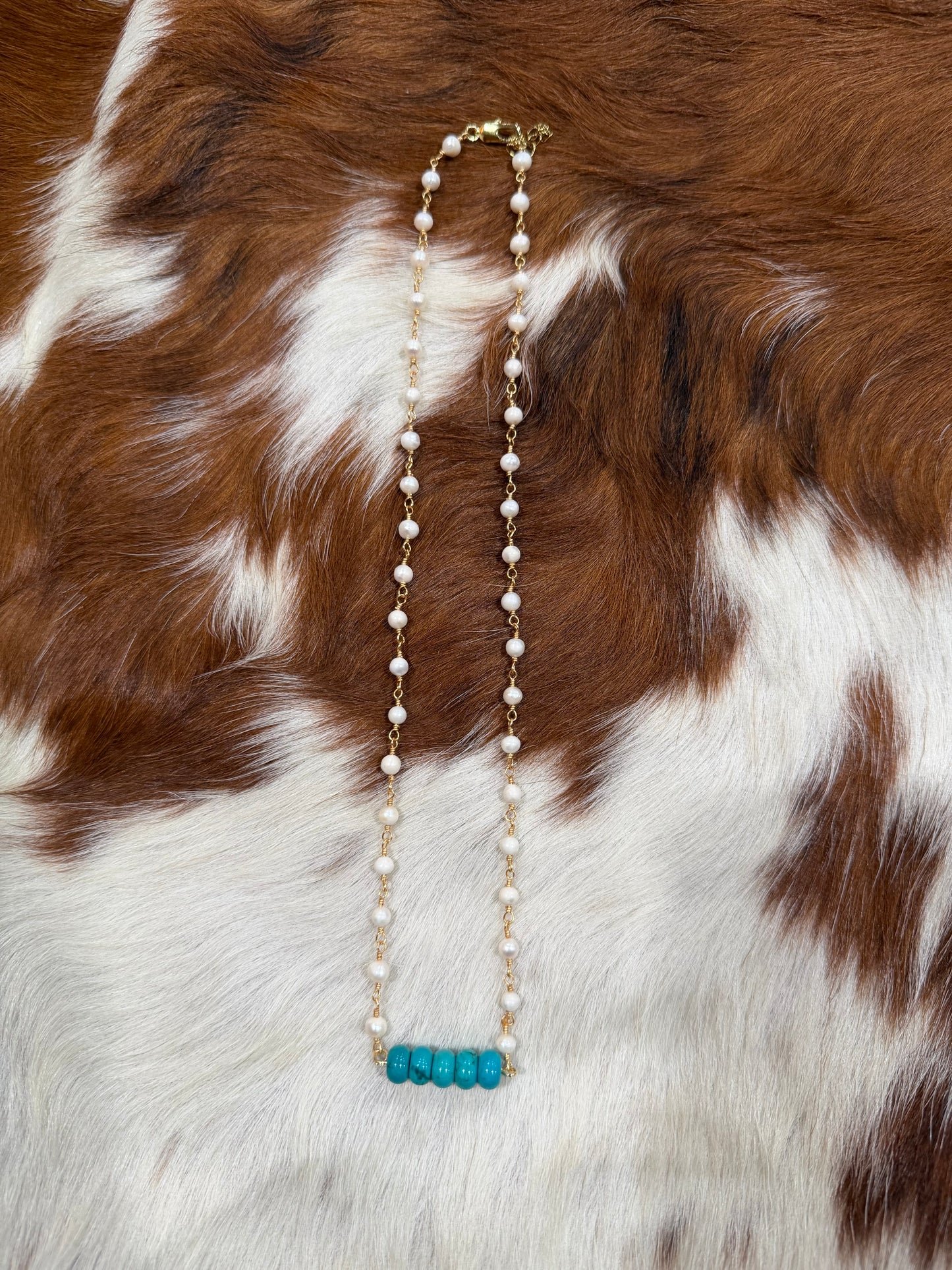 Gold pearl chain with faux turquoise