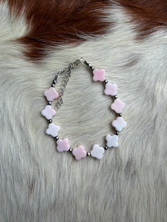 Pink conch flowers bracelet