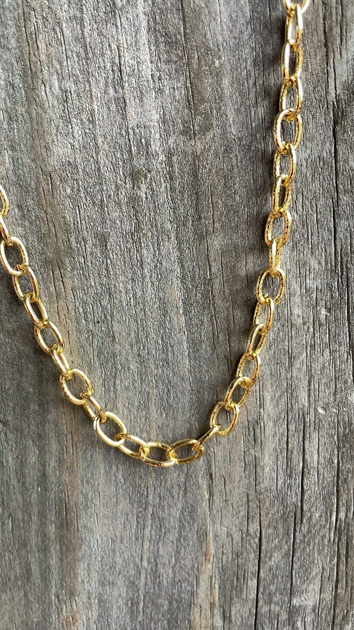 Gold oval chain